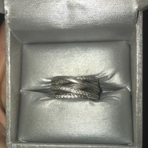 Pandora size 8 Entwined ring